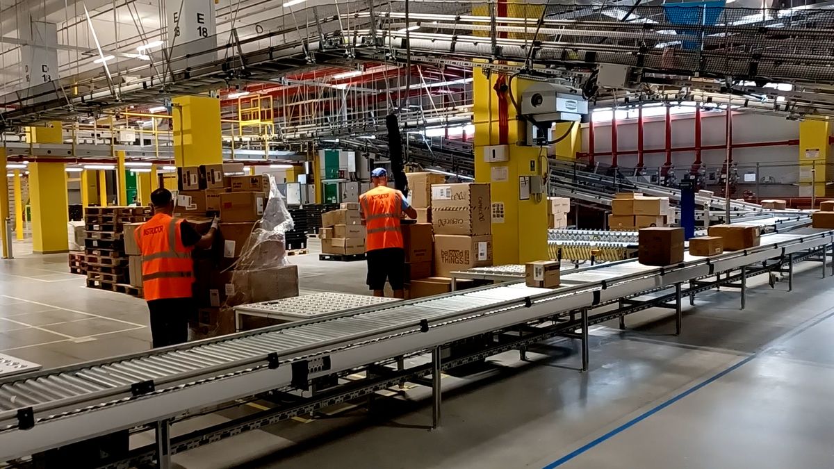 Amazon v Kojetíně zvyšuje počet pracovníků, stovky jich chce nabrat do konce roku